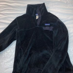 Patagonia black sweatshirt
